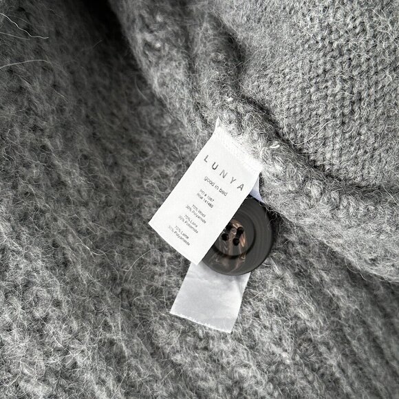 LUNYA Chunky Wool Cardigan in Serene Gray size xs/s - Picture 5 of 11